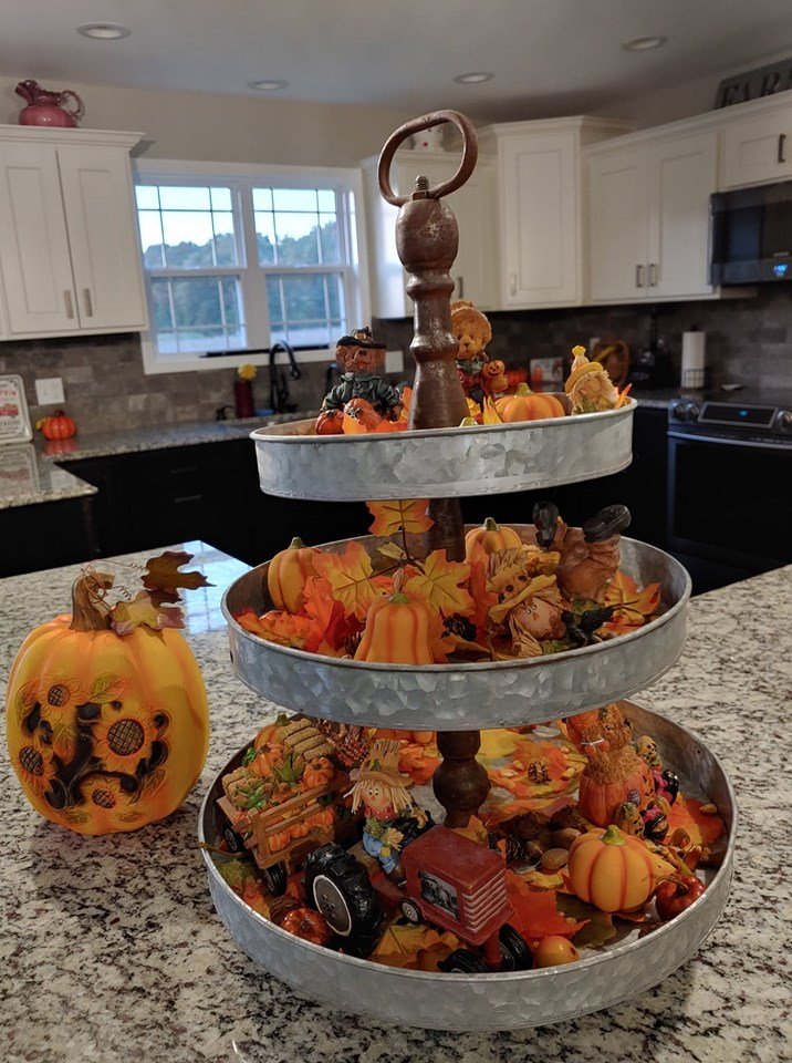 5 Ways to Accessorize your Kitchen Island for Fall