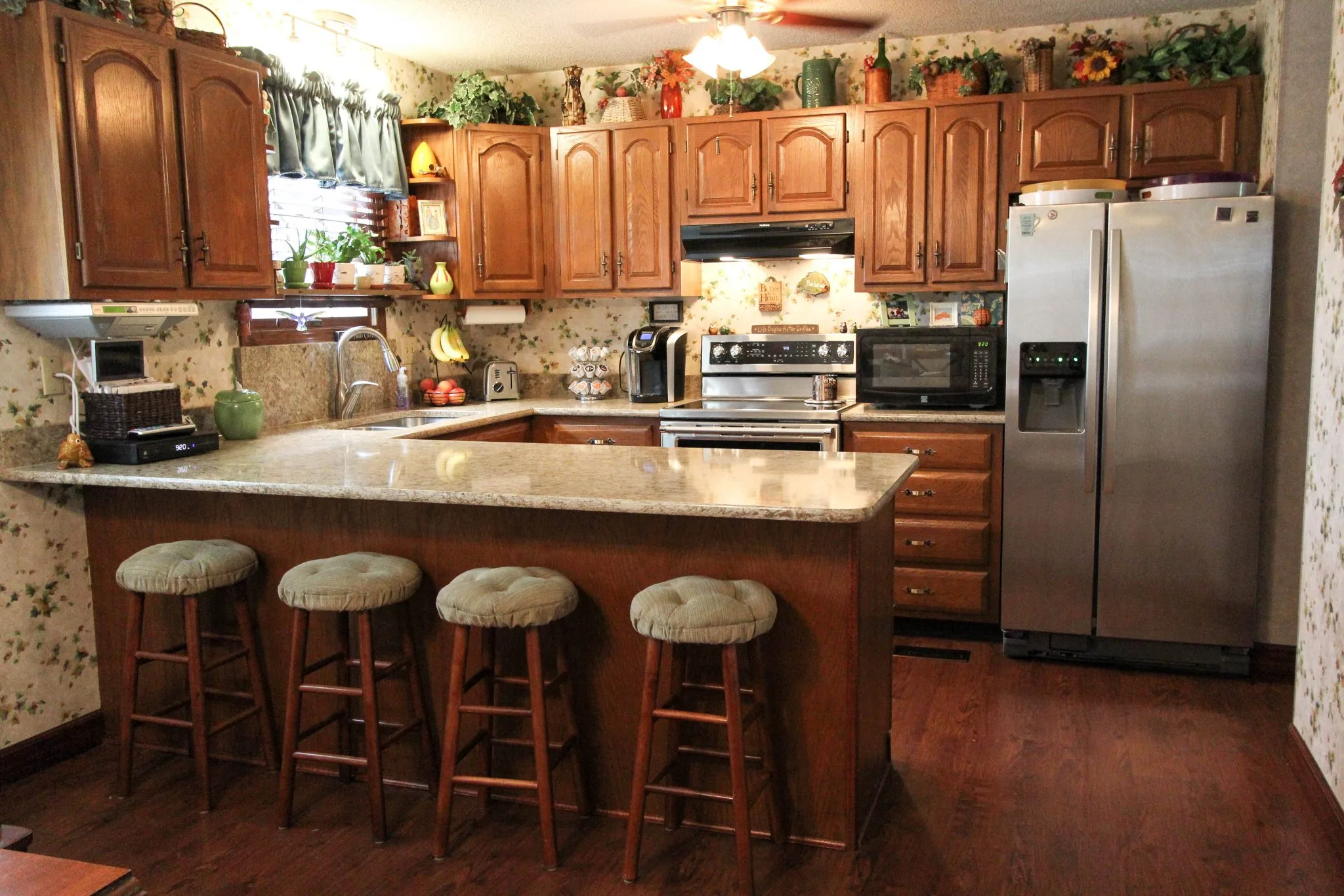 How to Pair Countertops and Cabinets